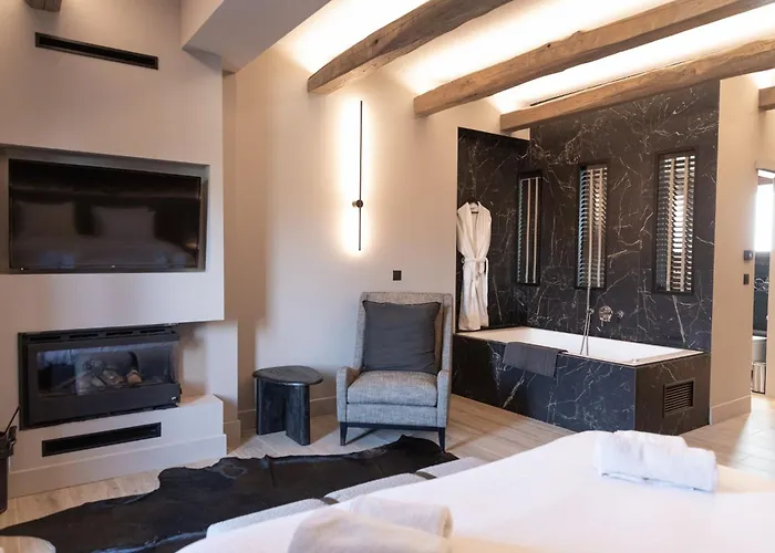 Anesis Hotel